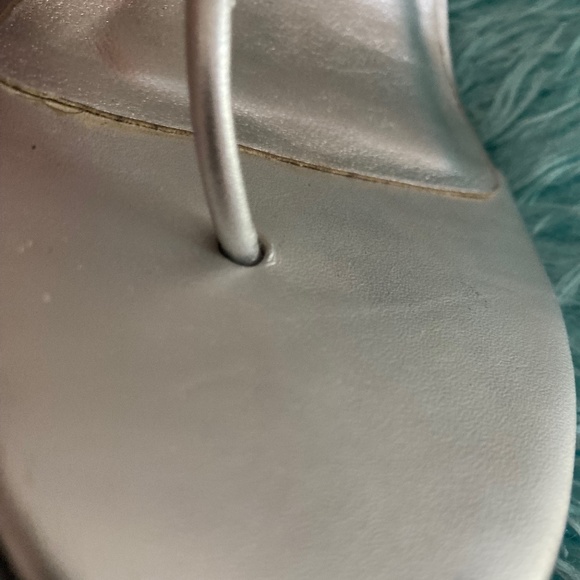 Hand Made in Brazil Thong Sandal w Buckle Strap - Picture 6 of 12